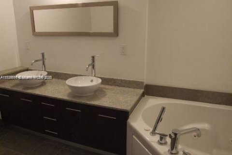 Condominio en venta en Aventura, Florida, 3 dormitorios, 128.02 m2 № 2035852 - foto 20