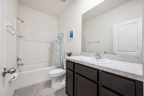 Townhouse in Newberry, Florida 3 bedrooms, 157 sq.m. № 1681748 - photo 27