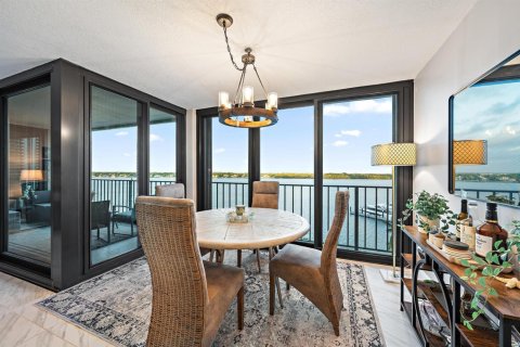 Condo in North Palm Beach, Florida, 2 bedrooms  № 2153675 - photo 21