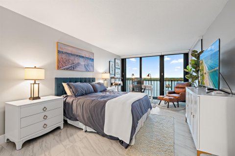 Condo in North Palm Beach, Florida, 2 bedrooms  № 2153675 - photo 23