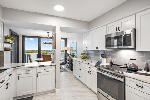 Condo in North Palm Beach, Florida, 2 bedrooms  № 2153675 - photo 19