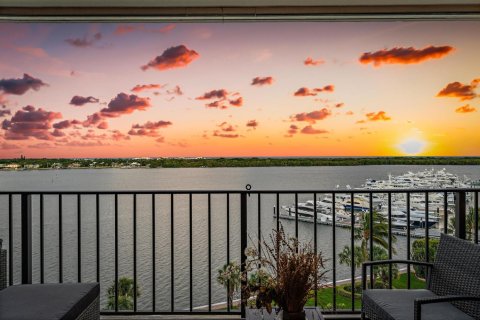 Condo in North Palm Beach, Florida, 2 bedrooms  № 2153675 - photo 4