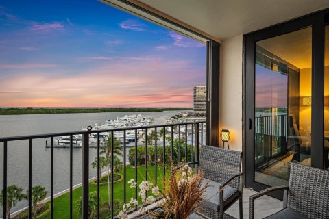 Condo in North Palm Beach, Florida, 2 bedrooms  № 2153675 - photo 5