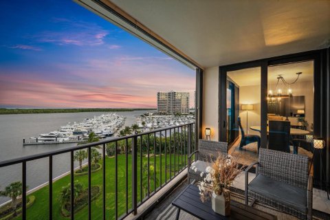 Condo in North Palm Beach, Florida, 2 bedrooms  № 2153675 - photo 6