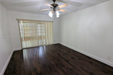 Copropriété à louer à Margate, Floride: 1 chambre, 65.03 m2 № 1825646 - photo 13