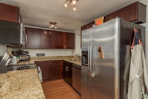 House in Largo, Florida 3 bedrooms, 116.87 sq.m. № 1771990 - photo 9
