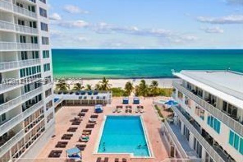 Copropriété à louer à Miami Beach, Floride: 1 chambre, 51.1 m2 № 2085258 - photo 14