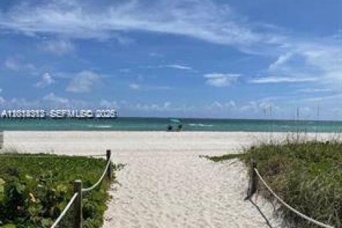 Copropriété à louer à Miami Beach, Floride: 1 chambre, 51.1 m2 № 2085258 - photo 19