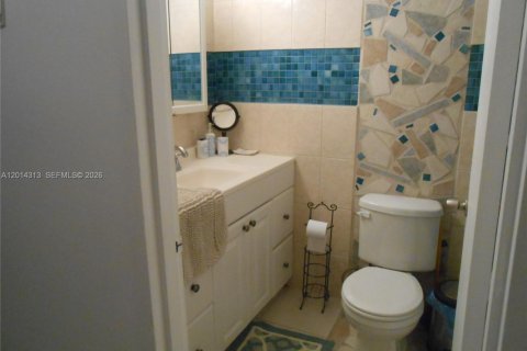 Copropriété à louer à Miami Beach, Floride: 1 chambre, 51.1 m2 № 2085258 - photo 11