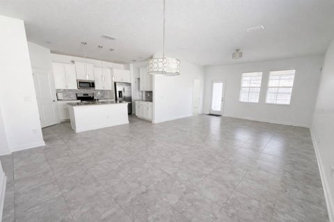 House in STOREY LAKE in Kissimmee, Florida 4 bedrooms, 201.23 sq.m. № 2092318 - photo 14