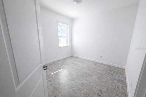 House in STOREY LAKE in Kissimmee, Florida 4 bedrooms, 201.23 sq.m. № 2092318 - photo 12