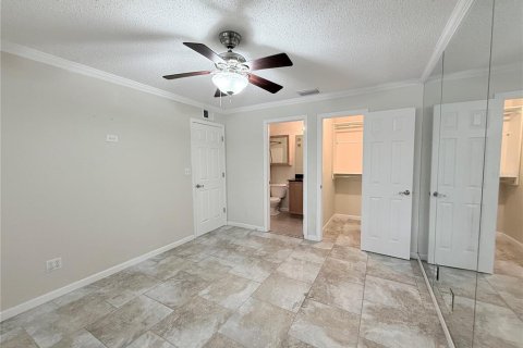 Condo in Palm Harbor, Florida, 2 bedrooms  № 1900226 - photo 12