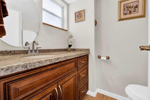 Condominio en venta en Hallandale Beach, Florida, 1 dormitorio, 71.53 m2 № 1707807 - foto 14
