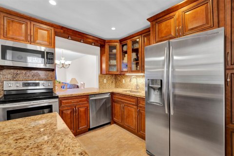 Condominio en venta en Hallandale Beach, Florida, 1 dormitorio, 71.53 m2 № 1707807 - foto 2