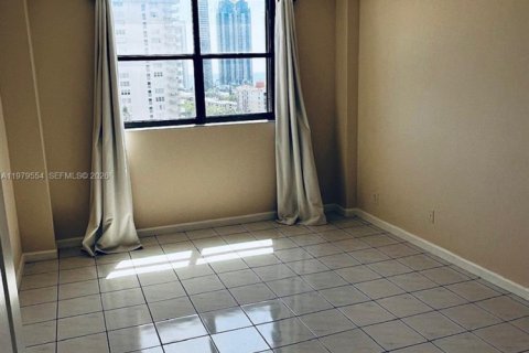 Condominio en alquiler en Sunny Isles Beach, Florida, 2 dormitorios, 115.2 m2 № 2046110 - foto 7