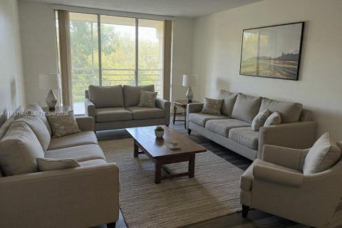 Condominio en Lauderdale Lakes, Florida, 2 dormitorios  № 2006101