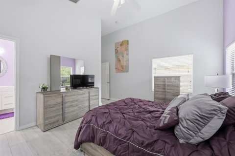 Casa en venta en Port St. Lucie, Florida, 3 dormitorios, 153.29 m2 № 2078151 - foto 18