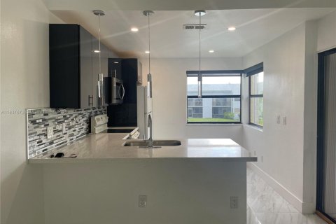 Condo in Homestead, Florida, 2 bedrooms  № 1828713 - photo 6