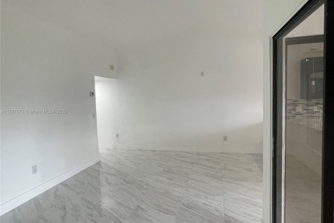 Condo in Homestead, Florida, 2 bedrooms  № 1828713 - photo 4