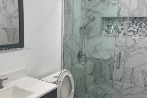 Condo in Homestead, Florida, 2 bedrooms  № 1828713 - photo 11