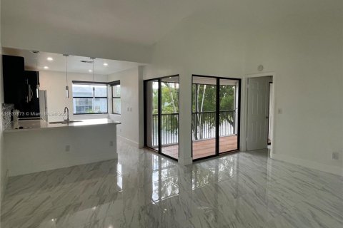 Condo in Homestead, Florida, 2 bedrooms  № 1828713 - photo 3