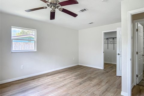 House in New Port Richey, Florida 3 bedrooms, 93.65 sq.m. № 1824397 - photo 12