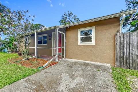 House in New Port Richey, Florida 3 bedrooms, 93.65 sq.m. № 1824397 - photo 25