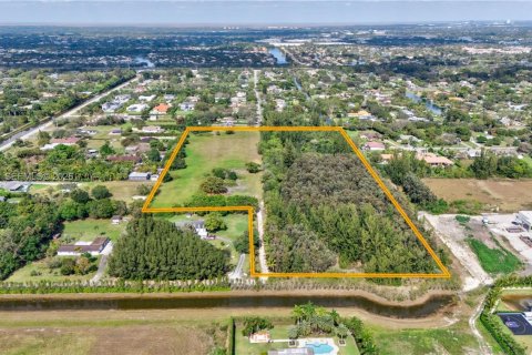 Terreno en Southwest Ranches, Florida № 2007937