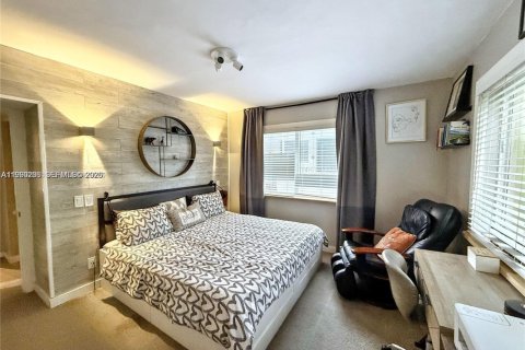 Copropriété à vendre à Miami Beach, Floride: 2 chambres № 2056003 - photo 6