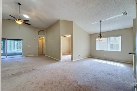 Villa ou maison à vendre à Clermont, Floride: 3 chambres, 142.33 m2 № 2424198 - photo 4
