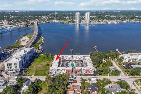 Condominio en venta en Daytona Beach, Florida, 2 dormitorios, 122.63 m2 № 1745184 - foto 2