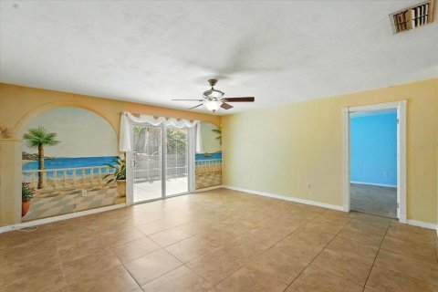 House in Flagler Beach, Florida 2 bedrooms, 118.54 sq.m. № 1681791 - photo 7