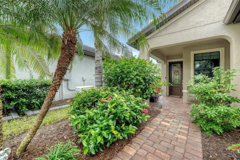 House in Bradenton, Florida 2 bedrooms, 136.57 sq.m. № 2419078 - photo 3