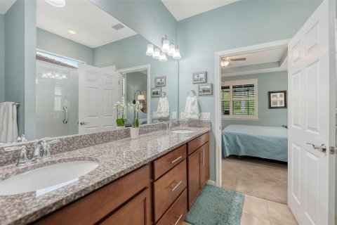 House in Bradenton, Florida 2 bedrooms, 136.57 sq.m. № 2419078 - photo 25