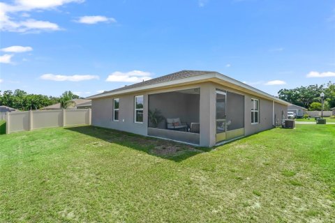 House in Summerfield, Florida 3 bedrooms, 166.67 sq.m. № 1747532 - photo 30