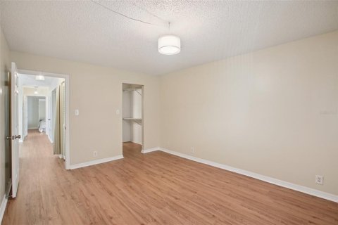 Copropriété à vendre à Saint Petersburg, Floride: 2 chambres, 99.41 m2 № 1899846 - photo 18