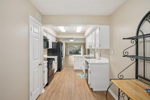 Copropriété à vendre à Saint Petersburg, Floride: 2 chambres, 99.41 m2 № 1899846 - photo 6