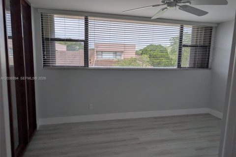 Adosado en venta en Pembroke Pines, Florida, 2 dormitorios, 127.09 m2 № 2085366 - foto 16