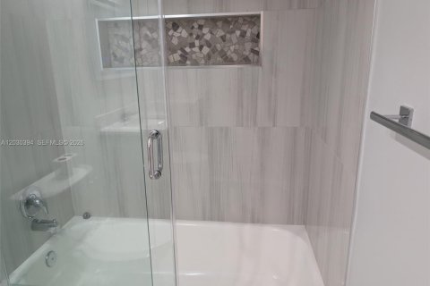 Adosado en venta en Pembroke Pines, Florida, 2 dormitorios, 127.09 m2 № 2085366 - foto 10