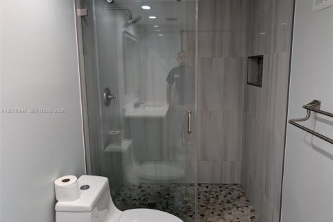 Adosado en venta en Pembroke Pines, Florida, 2 dormitorios, 127.09 m2 № 2085366 - foto 20