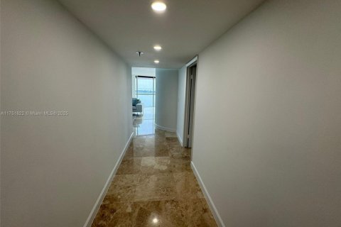 Купить кондоминиум в Майами, Флорида 3 спальни, 199.65м2, № 1689442 - фото 15