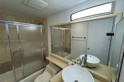 Купить кондоминиум в Майами, Флорида 3 спальни, 199.65м2, № 1689442 - фото 26