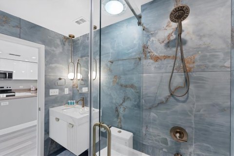 Condominio en alquiler en Orlando, Florida, 2 dormitorios, 117.8 m2 № 1901819 - foto 26