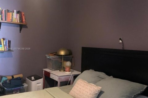 Touwnhouse à vendre à Miami, Floride: 3 chambres, 110.37 m2 № 2058462 - photo 10