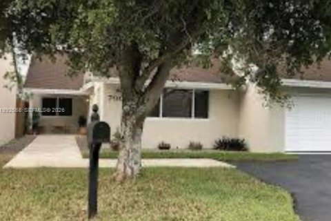 Touwnhouse à Miami, Floride 3 chambres, 110.37 m2 № 2058462