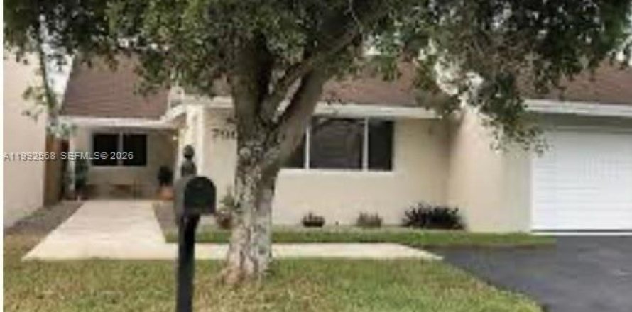 Touwnhouse à Miami, Floride 3 chambres, 110.37 m2 № 2058462