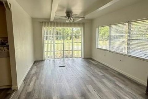 Apartment in Apopka, Florida 4 bedrooms, 238.57 sq.m. № 2221987 - photo 4