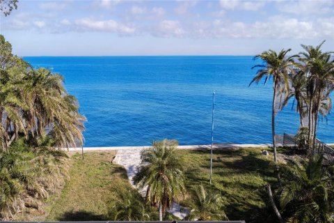 Casa en venta en Saint Petersburg, Florida, 5 dormitorios, 423.73 m2 № 1540526 - foto 12