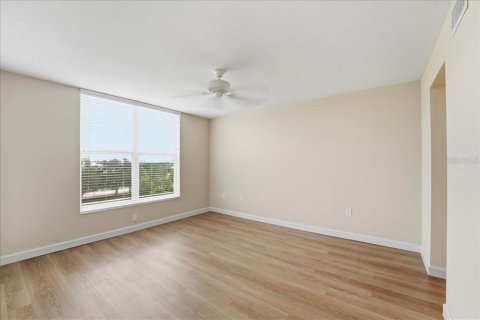 Condo in Bradenton, Florida, 2 bedrooms  № 2148190 - photo 13