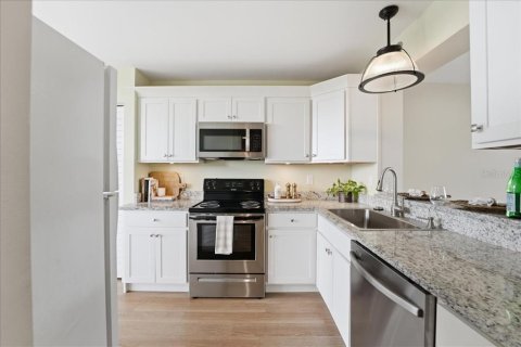 Condo in Bradenton, Florida, 2 bedrooms  № 2148190 - photo 3